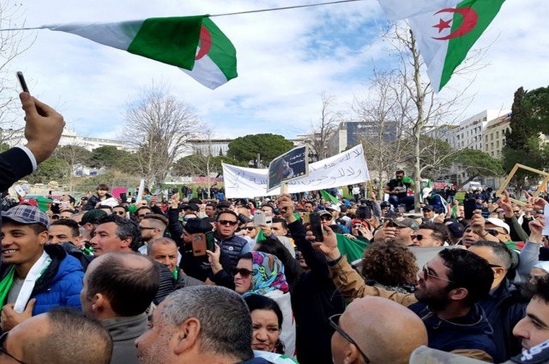 Algérie : l’élection présidentielle prévue sur le 4 juillet reportée
