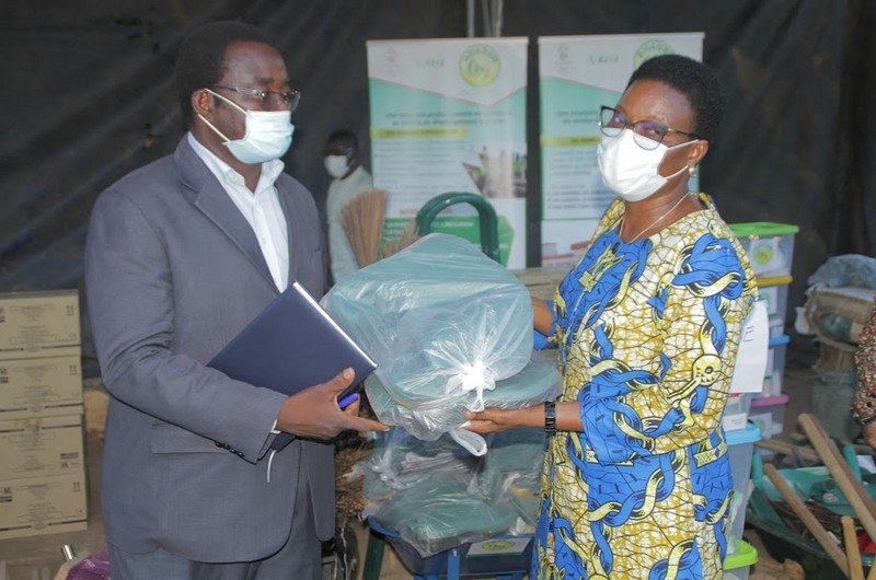 Des kits d'assainissement aux 5 communes d'Agoè-Nyivé