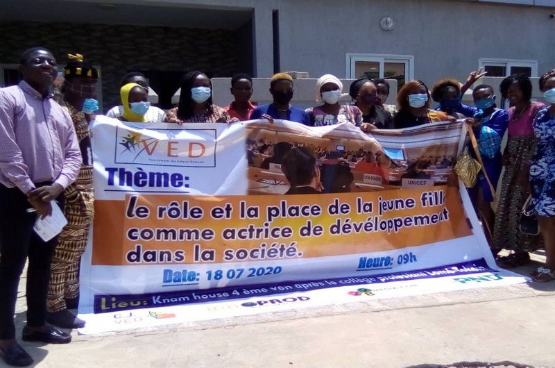 Photo de famille du lancement de la coopérative CJ VED à Lomé