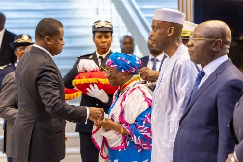 Indépendance du Togo : le président Faure Gnassingbé rend hommage à des figures clés de la Nation