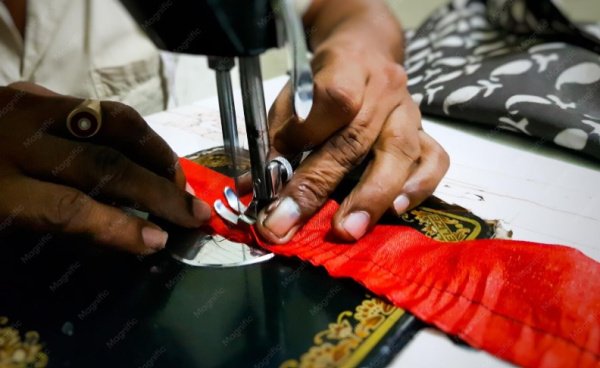 Togo : 1 500 jeunes filles ciblées par le programme gratuit « École de la Chance »